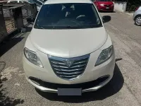 Usata Lancia Ypsilon 69 CV (50 kW) 2011 Bianco Utilitaria