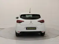 Käytetty Renault Clio V Business 86 HP (63 kW) 2021 Valkoinen Sedan