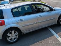 Usata Renault Mégane II 113 CV (83 kW) 2005 Grigio Berlina