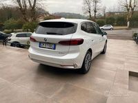 Usata BMW 218 Active Tourer Luxury Line 150 CV (110 kW) 2023 Bianco Monovolume