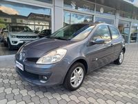 Usata Renault Clio II Dynamique 75 CV (55 kW) 2006 Grigio Berlina