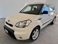 Usata Kia Soul 125 CV (91 kW) 2010 Beige SUV