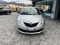 Usata Lancia Ypsilon 69 CV (50 kW) 2021 Argento Utilitaria