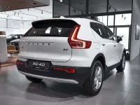 Nuova Volvo XC40 163 CV (119 kW) 2026 Bianco SUV