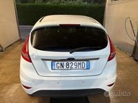 Usata Ford Fiesta 2011 Bianco Utilitaria
