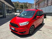 Usata Ford Tourneo Courier Titanium 75 CV (55 kW) 2017 Rosso Monovolume