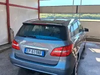Usata Mercedes B200 140 CV (102 kW) 2013 Grigio Utilitaria