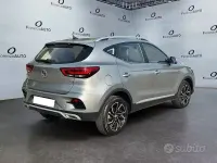 Usata MG ZS Luxury 106 CV (77 kW) 2024 Grigio SUV