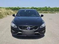 Usata Volvo V60 R-Design Momentum 136 CV (100 kW) 2015 Station wagon