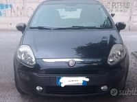 Usata Fiat Punto 69 CV (50 kW) 2012 Nero Utilitaria