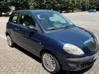 Usata Lancia Ypsilon 60 CV (44 kW) 2006 Bluazzurro Utilitaria