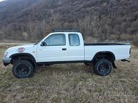 Usata Toyota HiLux 2005 Bianco Pick-up