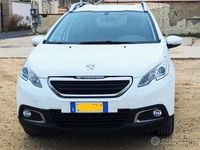 Usata Peugeot 2008 Active 68 CV (50 kW) 2014 Bianco SUV