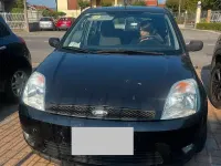 Usado Ford Fiesta 80 HP (58 kW) 2003 Preto Citadino