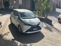 Usata Toyota Aygo X-play 69 CV (50 kW) 2015 Bianco Utilitaria