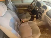 Usata Renault Clio 58 CV (42 kW) 1999 Bianco Berlina