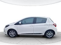 Usata Toyota Yaris Hybrid Active 73 CV (53 kW) 2018 Bianco