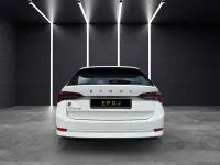 Usata Skoda Octavia Executive 150 CV (110 kW) 2021 Bianco Station wagon