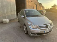 Usata Mercedes B200 140 CV (102 kW) 2007 Grigio Monovolume