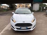 Usata Ford Fiesta Business Edition 75 CV (55 kW) 2016 Bianco Berlina