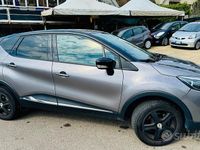 Usata Renault Captur Intens 120 CV (88 kW) 2016 Grigio SUV