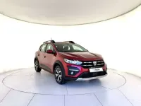 Usata Dacia Sandero Comfort 101 CV (74 kW) 2021 Rosso fusion Berlina