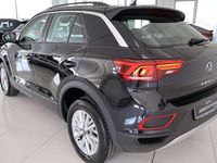 Usata VW T-Roc Life 116 CV (85 kW) 2025 Deep black SUV