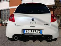 Usata Renault Clio III 200 CV (147 kW) 2011 Bianco Berlina