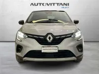 Usata Renault Captur Techno 145 CV (106 kW) 2023 Grigio chiaro SUV
