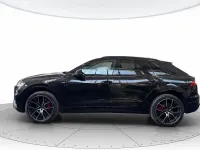 Usata Audi Q8 Sport 286 CV (210 kW) 2023 Black metallic SUV
