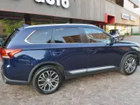 Usata Mitsubishi Outlander Instyle 150 CV (110 kW) 2018 Blu/azzurro SUV