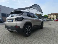 Usata Jeep Avenger Summit 99 CV (72 kW) 2025 Stone SUV