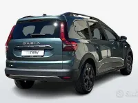 Usata Dacia Jogger Extreme 101 CV (74 kW) 2025 Verde Monovolume