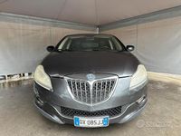Usata Lancia Delta 120 CV (88 kW) 2010 Grigio Utilitaria