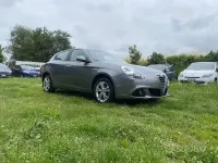 Usata Alfa Romeo Giulietta Distinctive 120 CV (88 kW) 2011 Grigio Utilitaria