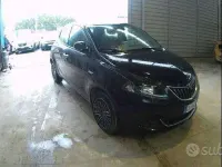 Begagnad Lancia Ypsilon Gold 69 HK (50 kW) 2022 Svart Halvkombi