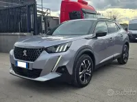 Usata Peugeot 2008 GT-line 131 CV (96 kW) 2020 Grigio SUV