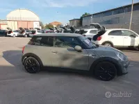 Usata Mini Cooper 102 CV (75 kW) 2018 Grigio Utilitaria