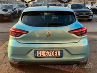Usata Renault Clio V Business 100 CV (73 kW) 2022 Blu Berlina