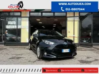 Usata Toyota Yaris Hybrid Business Edition 92 CV (67 kW) 2024 Nero Berlina