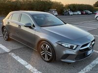 Usata Mercedes A180 136 CV (100 kW) 2020 Grigio Berlina