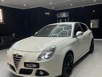 Usata Alfa Romeo Giulietta Distinctive 175 CV (128 kW) 2014 Bianco Berlina
