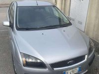 Usata Ford Focus 110 CV (80 kW) 2007 Argento Berlina
