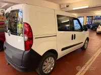 Usata Opel Combo 120 CV (88 kW) 2014 Bianco Monovolume