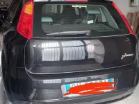 Usata Fiat Grande Punto Dynamic 77 CV (56 kW) 2009 Nero Utilitaria