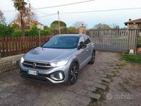 Usata VW T-Roc R-line 116 CV (85 kW) 2023 SUV