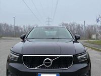 Usata Volvo XC40 Momentum 129 CV (94 kW) 2020 Nero SUV