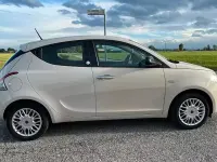 Usata Lancia Ypsilon Gold 69 CV (50 kW) 2016 Utilitaria