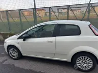 Usata Fiat Punto Evo 75 CV (55 kW) 2010 Bianco Utilitaria