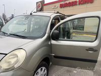 Usata Renault Kangoo 105 CV (77 kW) 2011 Grigio Monovolume